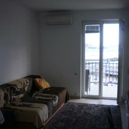 Apartman Ana Omiš Dış mekan fotoğraf