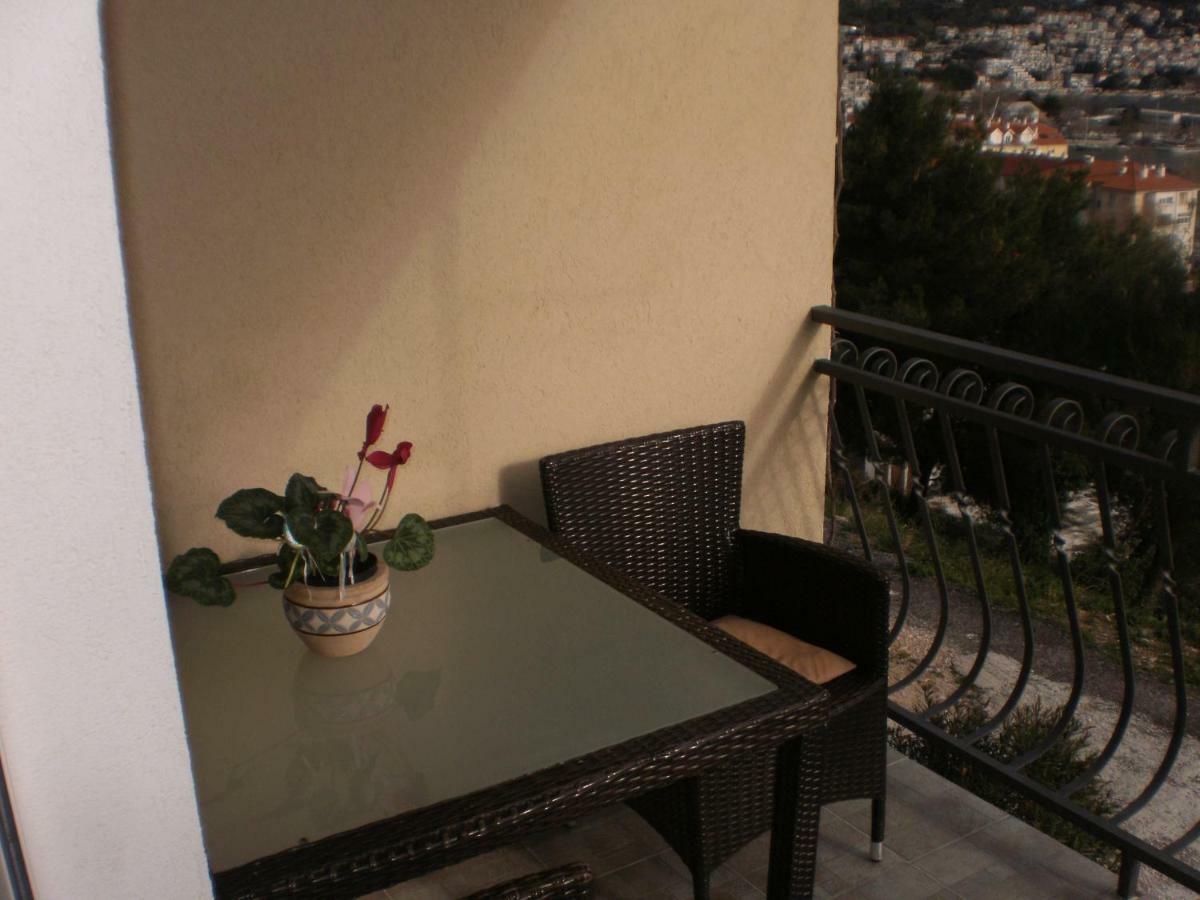 Apartman Ana Omiš Dış mekan fotoğraf